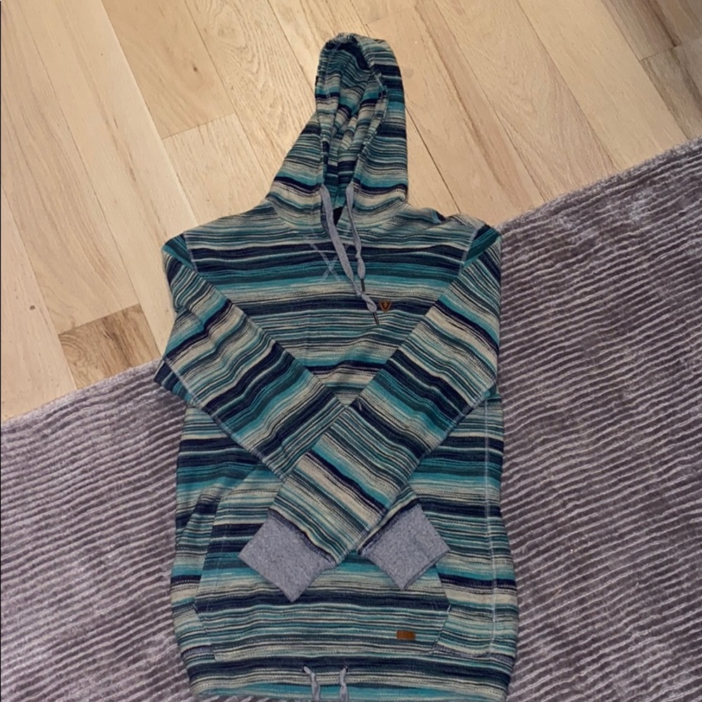 Vissla Popover Hoodie Reversible “drug rug hoodie”